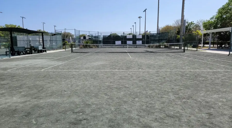 516 Laurel Park Drive, Sarasota, Florida, 34236, United States, 3 Bedrooms Bedrooms, 6 Rooms Rooms,3 BathroomsBathrooms,Residential,For Sale,Enclave at Laurel Park ,Laurel Park,2009431