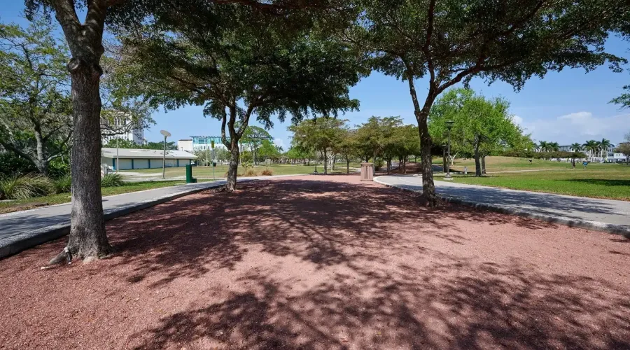 516 Laurel Park Drive, Sarasota, Florida, 34236, United States, 3 Bedrooms Bedrooms, 6 Rooms Rooms,3 BathroomsBathrooms,Residential,For Sale,Enclave at Laurel Park ,Laurel Park,2009431