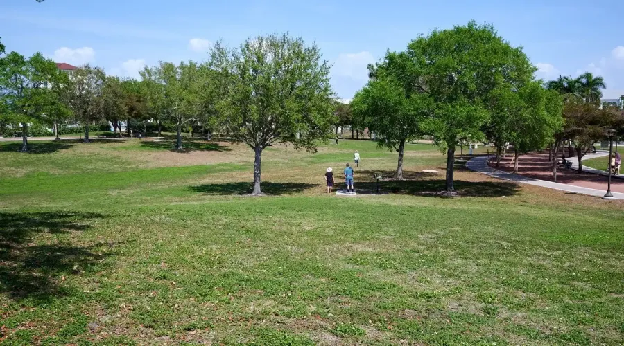 516 Laurel Park Drive, Sarasota, Florida, 34236, United States, 3 Bedrooms Bedrooms, 6 Rooms Rooms,3 BathroomsBathrooms,Residential,For Sale,Enclave at Laurel Park ,Laurel Park,2009431