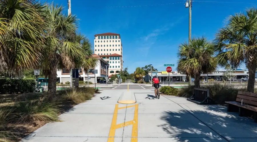 516 Laurel Park Drive, Sarasota, Florida, 34236, United States, 3 Bedrooms Bedrooms, 6 Rooms Rooms,3 BathroomsBathrooms,Residential,For Sale,Enclave at Laurel Park ,Laurel Park,2009431