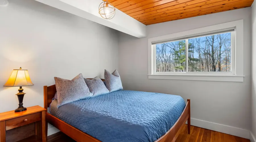 207 Rowley Bridge Road, Topsfield, Massachusetts, 01983, United States, 4 Bedrooms Bedrooms, 10 Rooms Rooms,3 BathroomsBathrooms,Residential,For Sale,Rowley Bridge ,2009874