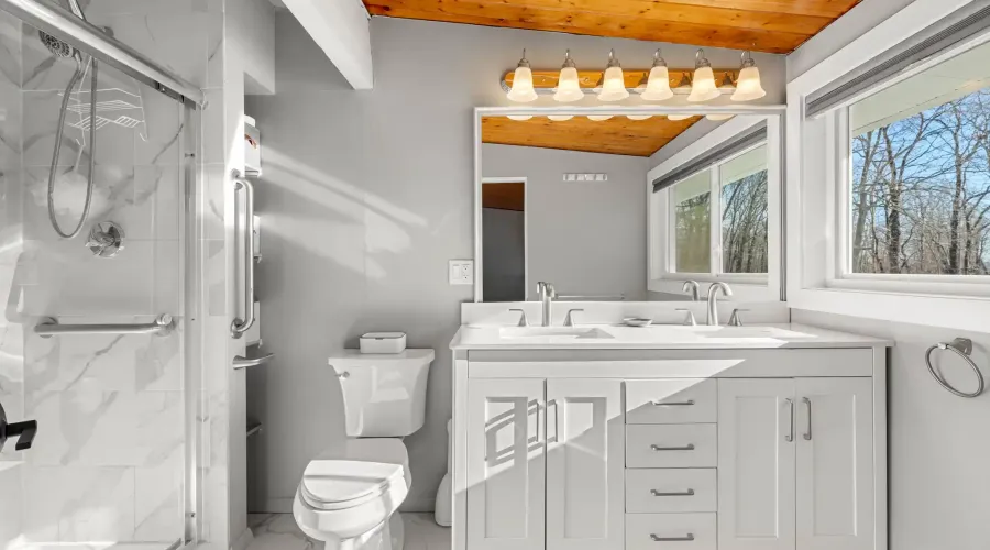 207 Rowley Bridge Road, Topsfield, Massachusetts, 01983, United States, 4 Bedrooms Bedrooms, 10 Rooms Rooms,3 BathroomsBathrooms,Residential,For Sale,Rowley Bridge ,2009874