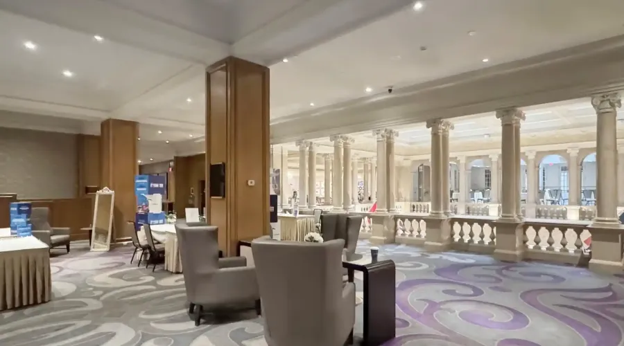 22 Leader Lane, Toronto, Ontario, M5E 0B2, Canada, 1 Bedroom Bedrooms, 3 Rooms Rooms,1 BathroomBathrooms,Condo,For Sale,Omni King Edward Hotel,Leader,522,2009875