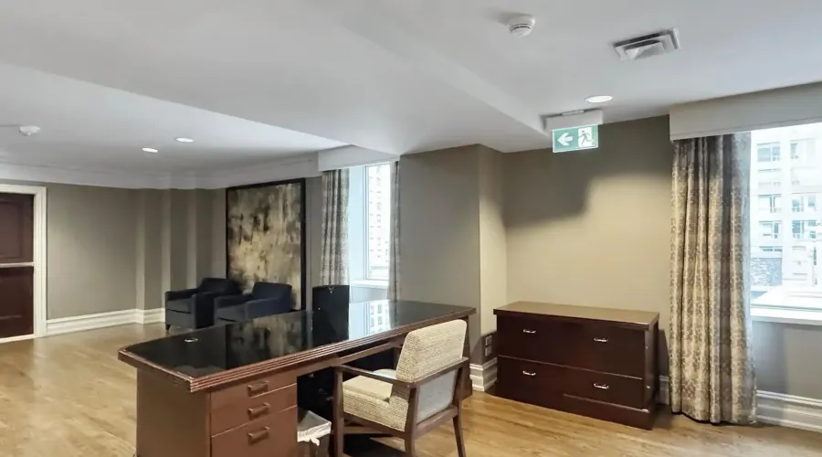22 Leader Lane, Toronto, Ontario, M5E 0B2, Canada, 1 Bedroom Bedrooms, 3 Rooms Rooms,1 BathroomBathrooms,Condo,For Sale,Omni King Edward Hotel,Leader,522,2009875