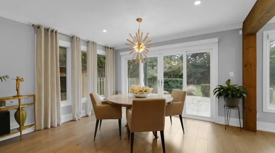 807 Indian Road, Mississauga, Ontario, L5H 1R4, Canada, 4 Bedrooms Bedrooms, ,5 BathroomsBathrooms,Residential,For Sale,2011044