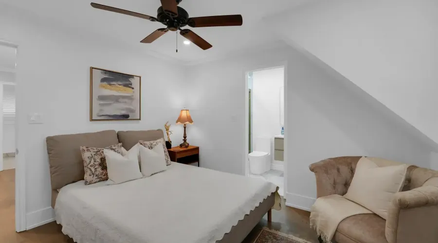 807 Indian Road, Mississauga, Ontario, L5H 1R4, Canada, 4 Bedrooms Bedrooms, ,5 BathroomsBathrooms,Residential,For Sale,2011044