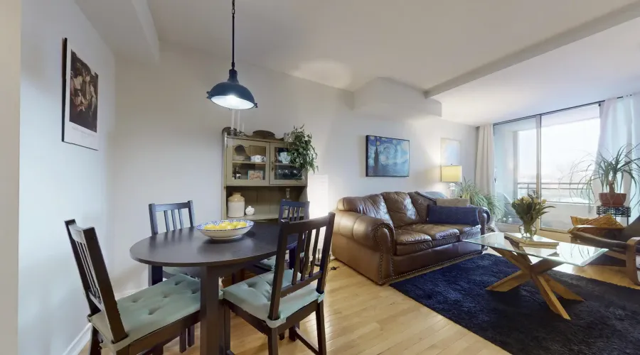 330 Red Maple Road, Richmond Hill, Ontario, Canada, 1 Bedroom Bedrooms, ,1 BathroomBathrooms,Condo,For Sale,Red Maple,2,2011045