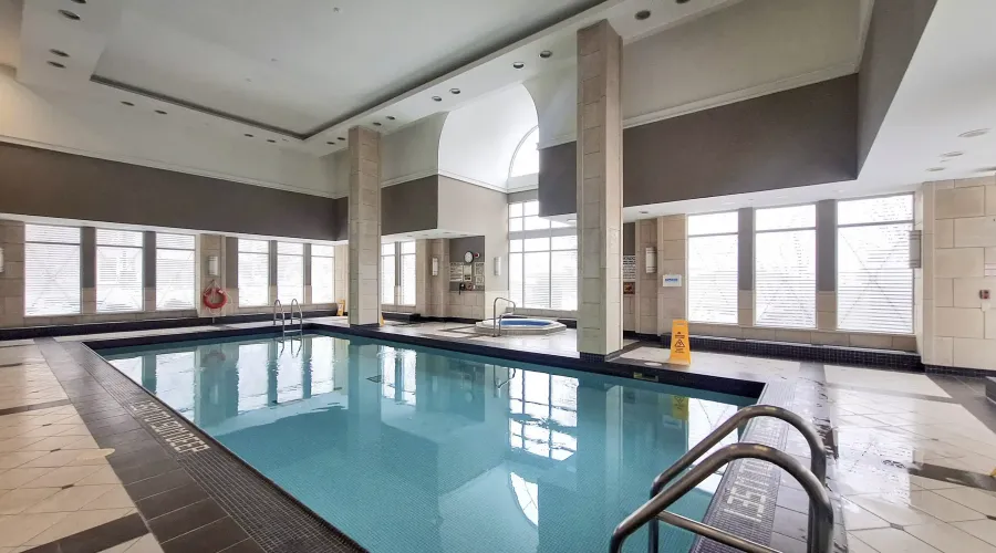 330 Red Maple Road, Richmond Hill, Ontario, Canada, 1 Bedroom Bedrooms, ,1 BathroomBathrooms,Condo,For Sale,Red Maple,2,2011045