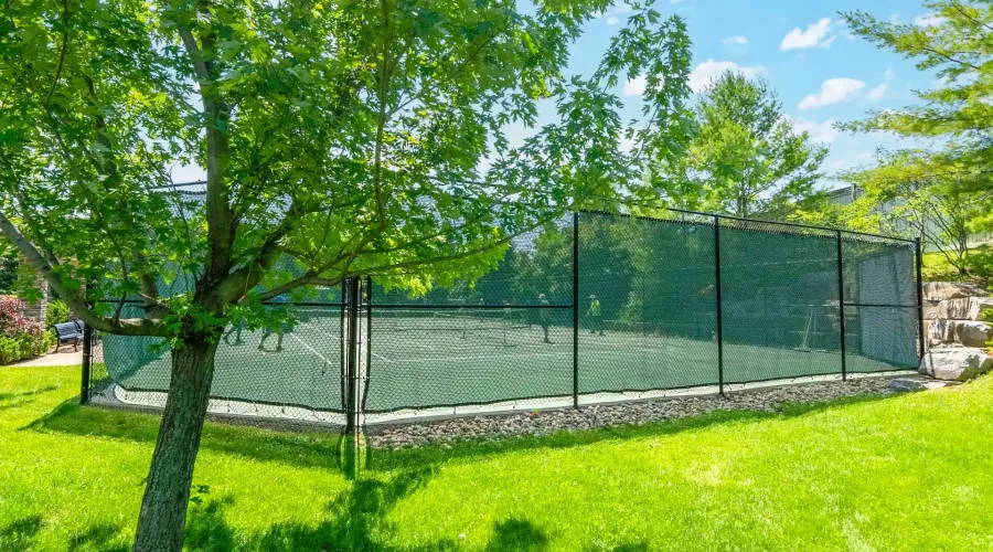 330 Red Maple Road, Richmond Hill, Ontario, Canada, 1 Bedroom Bedrooms, ,1 BathroomBathrooms,Condo,For Sale,Red Maple,2,2011045