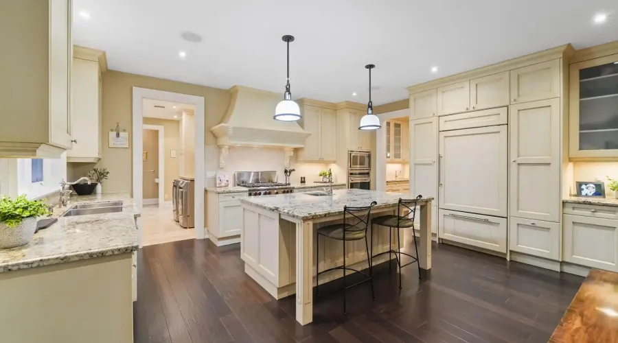 1286 Woodeden Drive, Mississauga, Ontario, L5H 2T6, Canada, 4 Bedrooms Bedrooms, ,7 BathroomsBathrooms,Residential,For Sale,2011222