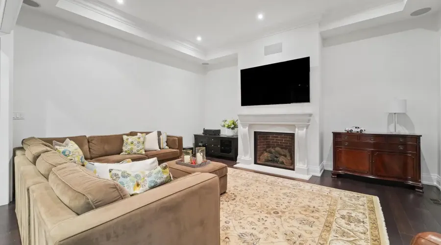 1286 Woodeden Drive, Mississauga, Ontario, L5H 2T6, Canada, 4 Bedrooms Bedrooms, ,7 BathroomsBathrooms,Residential,For Sale,2011222