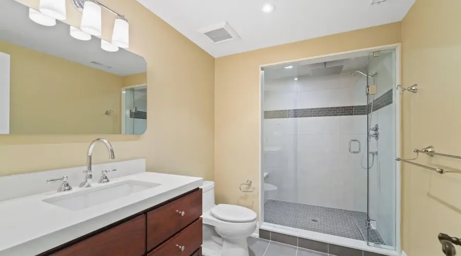 1286 Woodeden Drive, Mississauga, Ontario, L5H 2T6, Canada, 4 Bedrooms Bedrooms, ,7 BathroomsBathrooms,Residential,For Sale,2011222