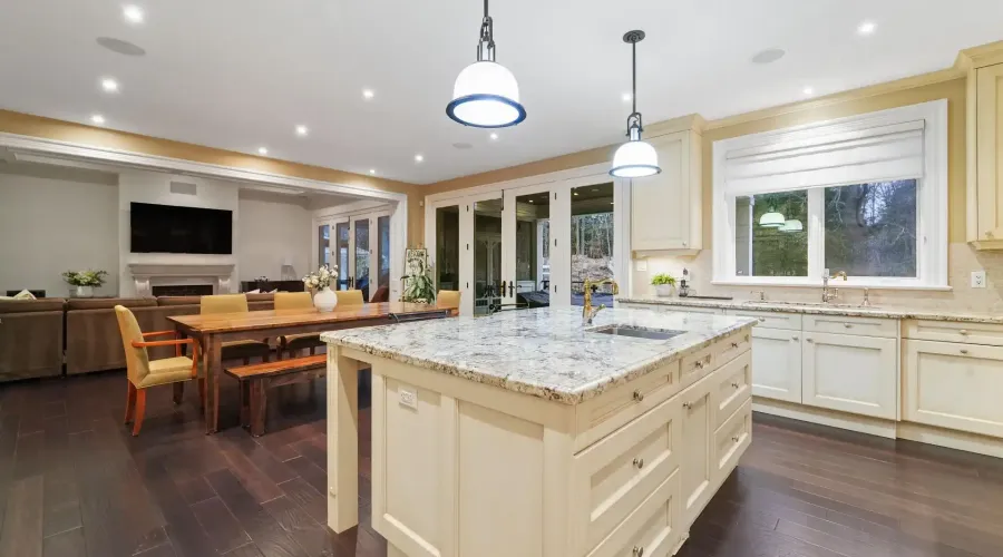 1286 Woodeden Drive, Mississauga, Ontario, L5H 2T6, Canada, 4 Bedrooms Bedrooms, ,7 BathroomsBathrooms,Residential,For Sale,2011222