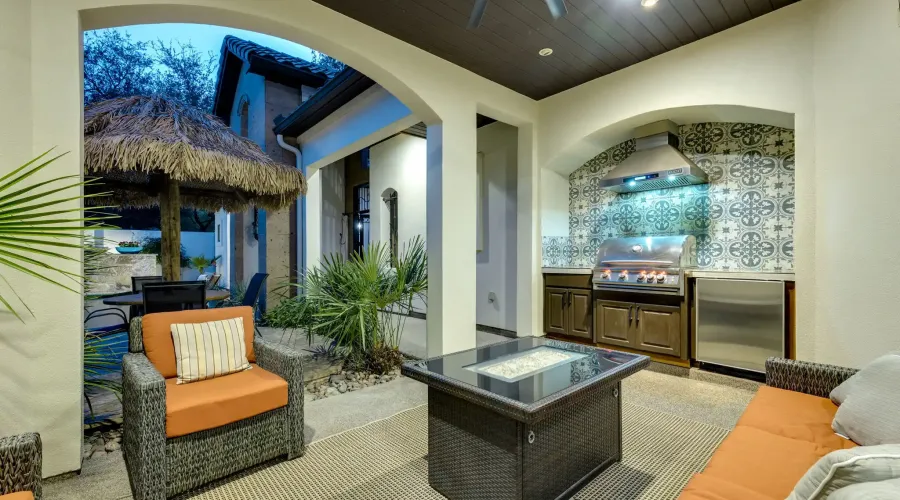 3 The Hills Dr, The Hills, Texas, 78738, United States, 4 Bedrooms Bedrooms, ,4 BathroomsBathrooms,Residential,Pending,The Hills Dr,2011223