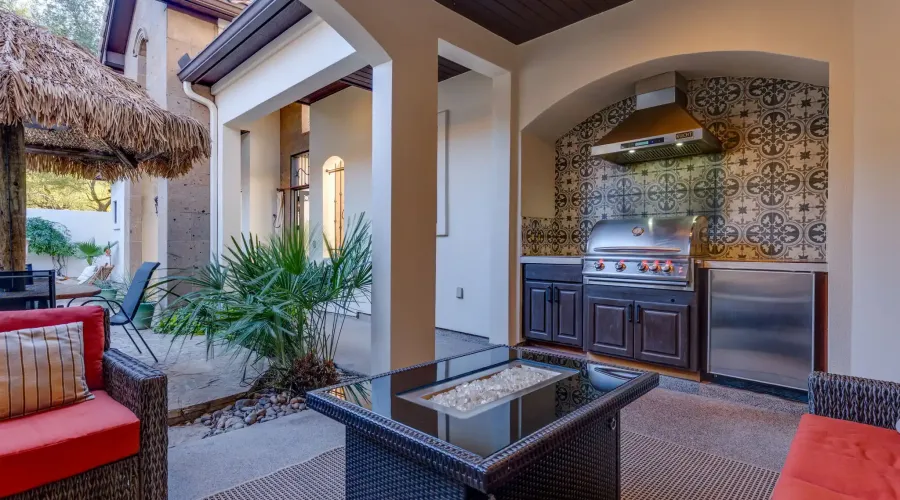 3 The Hills Dr, The Hills, Texas, 78738, United States, 4 Bedrooms Bedrooms, ,4 BathroomsBathrooms,Residential,Pending,The Hills Dr,2011223