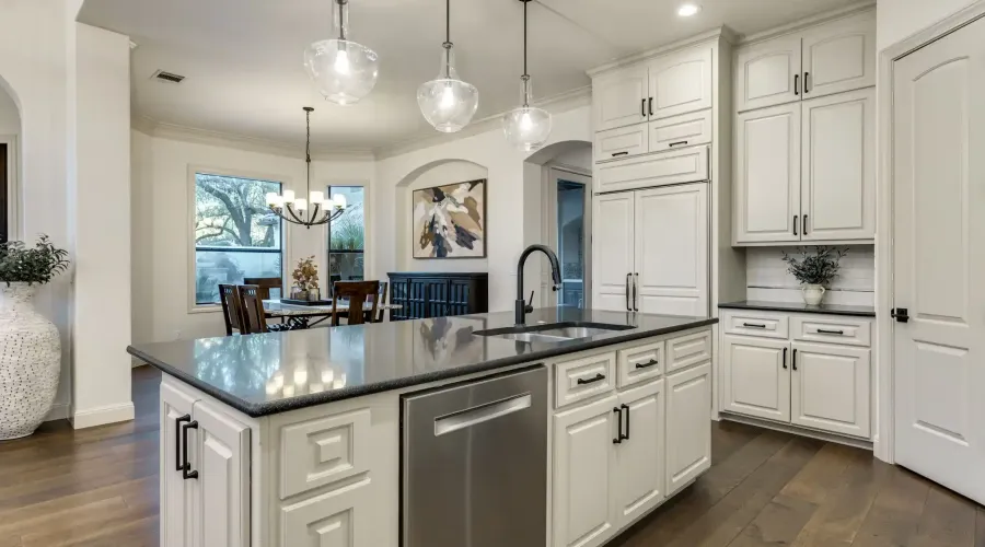 3 The Hills Dr, The Hills, Texas, 78738, United States, 4 Bedrooms Bedrooms, ,4 BathroomsBathrooms,Residential,Pending,The Hills Dr,2011223