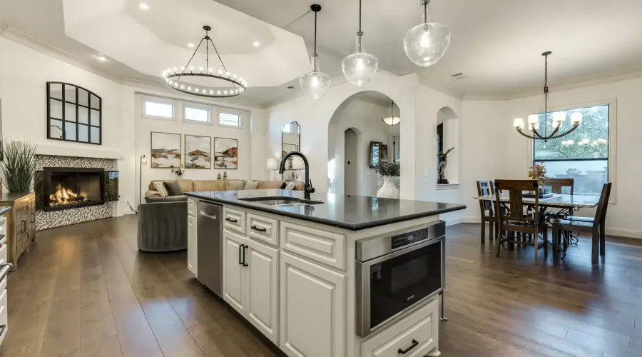 3 The Hills Dr, The Hills, Texas, 78738, United States, 4 Bedrooms Bedrooms, ,4 BathroomsBathrooms,Residential,Pending,The Hills Dr,2011223