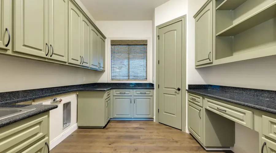 3 The Hills Dr, The Hills, Texas, 78738, United States, 4 Bedrooms Bedrooms, ,4 BathroomsBathrooms,Residential,Pending,The Hills Dr,2011223