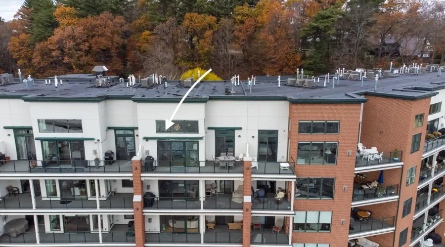 60 Merrimac St, Amesbury, Massachusetts, 01913, United States, 2 Bedrooms Bedrooms, 5 Rooms Rooms,2 BathroomsBathrooms,Condo,For Sale,Hatter's Point,Merrimac,2012242