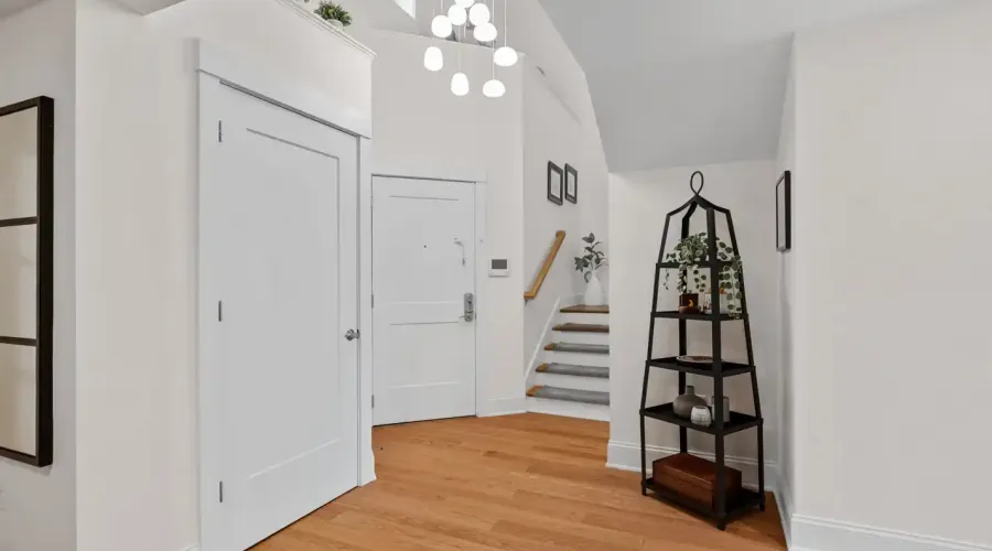 60 Merrimac St, Amesbury, Massachusetts, 01913, United States, 2 Bedrooms Bedrooms, 5 Rooms Rooms,2 BathroomsBathrooms,Condo,For Sale,Hatter's Point,Merrimac,2012242