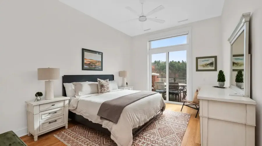 60 Merrimac St, Amesbury, Massachusetts, 01913, United States, 2 Bedrooms Bedrooms, 5 Rooms Rooms,2 BathroomsBathrooms,Condo,For Sale,Hatter's Point,Merrimac,2012242