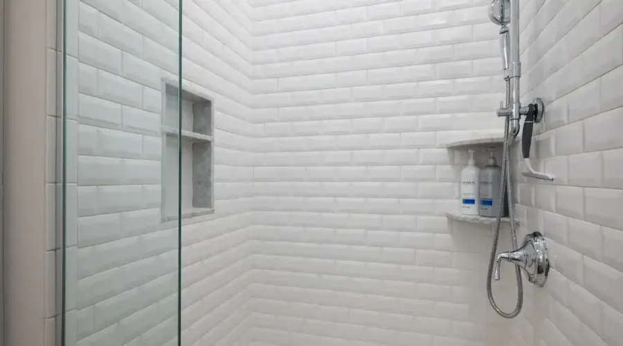 60 Merrimac St, Amesbury, Massachusetts, 01913, United States, 2 Bedrooms Bedrooms, 5 Rooms Rooms,2 BathroomsBathrooms,Condo,For Sale,Hatter's Point,Merrimac,2012242