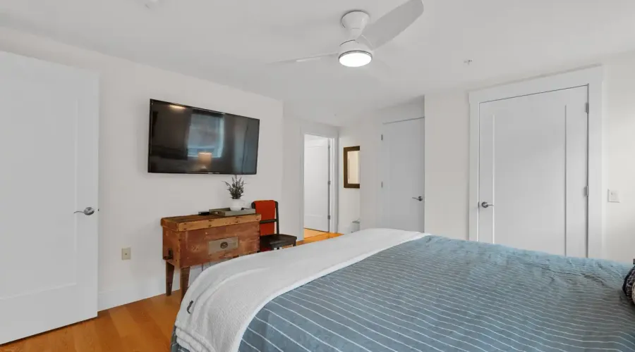 60 Merrimac St, Amesbury, Massachusetts, 01913, United States, 2 Bedrooms Bedrooms, 5 Rooms Rooms,2 BathroomsBathrooms,Condo,For Sale,Hatter's Point,Merrimac,2012242