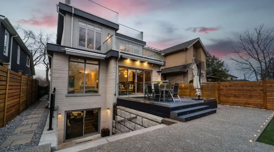 852 Goodwin Road, Mississauga, Ontario, L5G 4J7, Canada, 5 Bedrooms Bedrooms, ,6 BathroomsBathrooms,Residential,For Sale,2012943