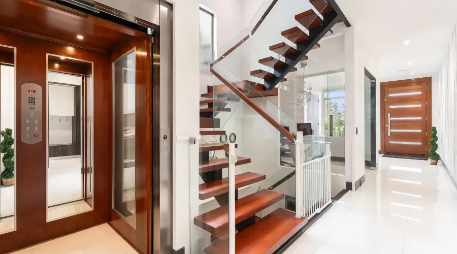 852 Goodwin Road, Mississauga, Ontario, L5G 4J7, Canada, 5 Bedrooms Bedrooms, ,6 BathroomsBathrooms,Residential,For Sale,2012943