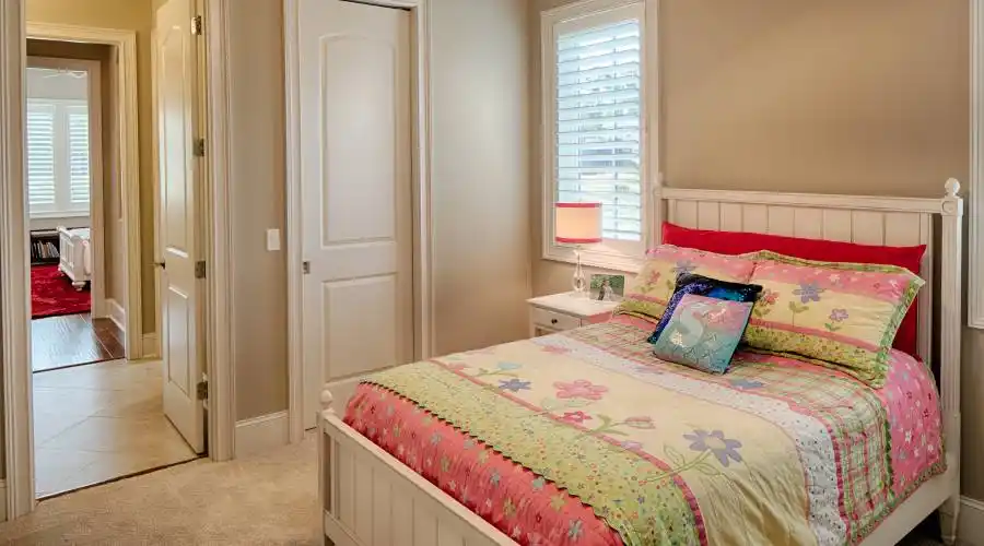 34 Lynnfield Place,Bluffton,South Carolina 29910,United States,5 Bedrooms Bedrooms,5 Rooms Rooms,4 BathroomsBathrooms,Residential,196811