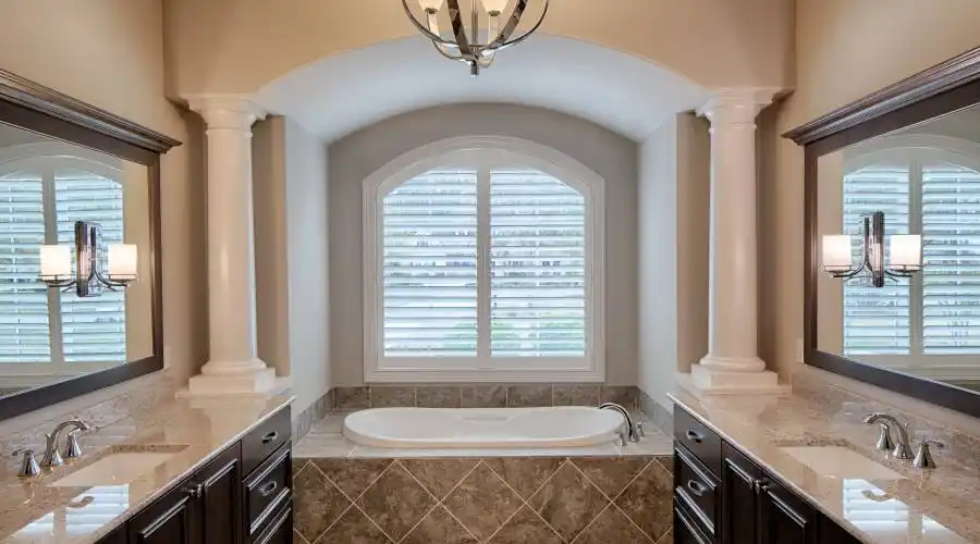 34 Lynnfield Place,Bluffton,South Carolina 29910,United States,5 Bedrooms Bedrooms,5 Rooms Rooms,4 BathroomsBathrooms,Residential,196811