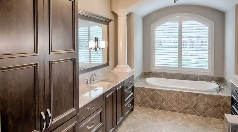 34 Lynnfield Place,Bluffton,South Carolina 29910,United States,5 Bedrooms Bedrooms,5 Rooms Rooms,4 BathroomsBathrooms,Residential,196811