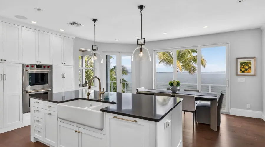 1552 San Carlos Bay Drive, Sanibel, Florida, 33957, United States, 4 Bedrooms Bedrooms, 10 Rooms Rooms,3 BathroomsBathrooms,Residential,For Sale,San Carlos Bay,2014970