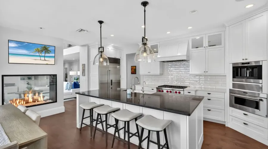 1552 San Carlos Bay Drive, Sanibel, Florida, 33957, United States, 4 Bedrooms Bedrooms, 10 Rooms Rooms,3 BathroomsBathrooms,Residential,For Sale,San Carlos Bay,2014970