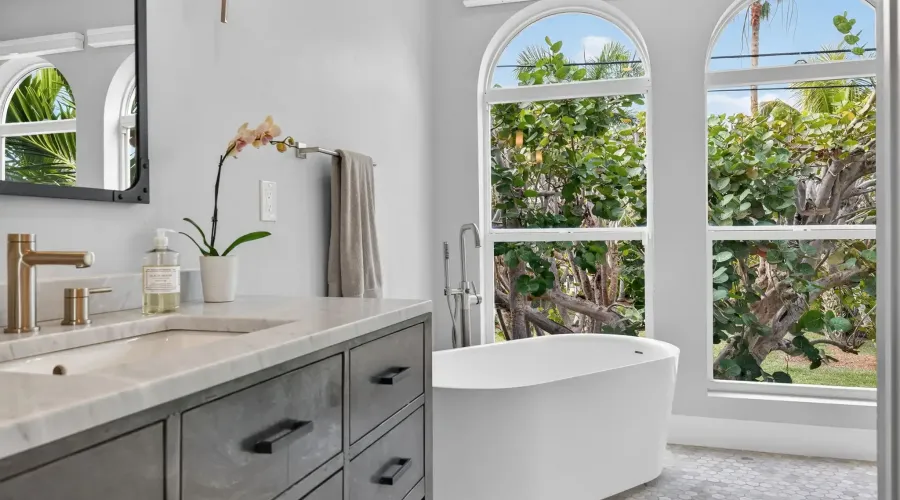 1552 San Carlos Bay Drive, Sanibel, Florida, 33957, United States, 4 Bedrooms Bedrooms, 10 Rooms Rooms,3 BathroomsBathrooms,Residential,For Sale,San Carlos Bay,2014970