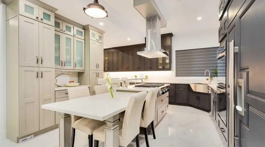 1138 Garden Road, Mississauga, Ontario, L5H 3J6, Canada, 5 Bedrooms Bedrooms, ,8 BathroomsBathrooms,Residential,For Sale,2014971