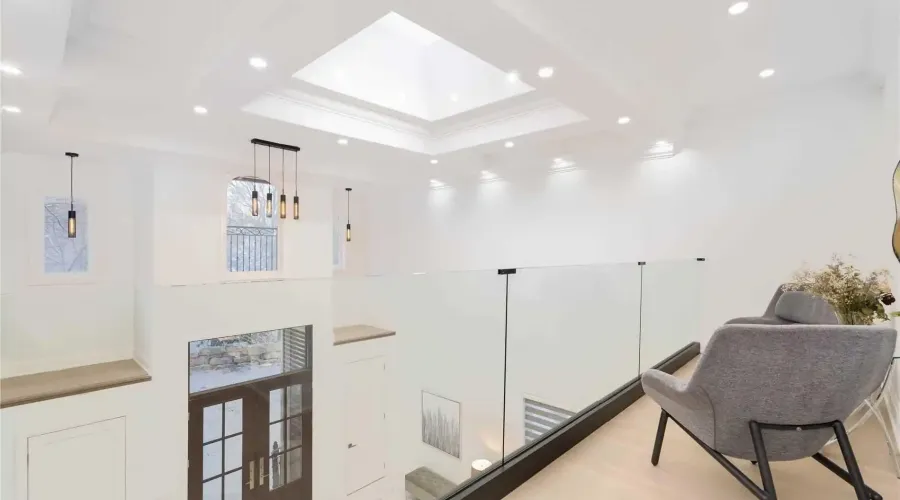 1138 Garden Road, Mississauga, Ontario, L5H 3J6, Canada, 5 Bedrooms Bedrooms, ,8 BathroomsBathrooms,Residential,For Sale,2014971