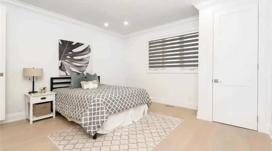 1138 Garden Road, Mississauga, Ontario, L5H 3J6, Canada, 5 Bedrooms Bedrooms, ,8 BathroomsBathrooms,Residential,For Sale,2014971