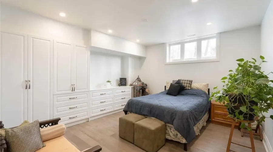 1138 Garden Road, Mississauga, Ontario, L5H 3J6, Canada, 5 Bedrooms Bedrooms, ,8 BathroomsBathrooms,Residential,For Sale,2014971