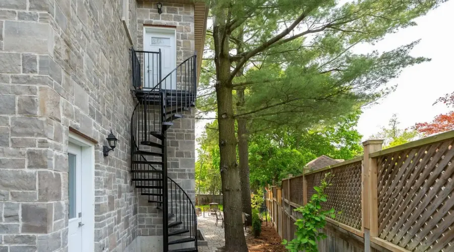 1138 Garden Road, Mississauga, Ontario, L5H 3J6, Canada, 5 Bedrooms Bedrooms, ,8 BathroomsBathrooms,Residential,For Sale,2014971