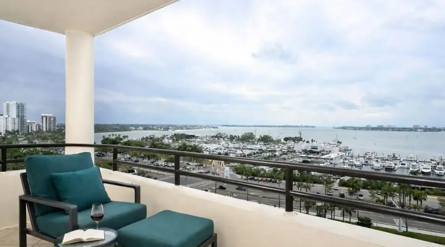 1255 N Gulfstream Ave, Sarasota, Florida, 34236, United States, 2 Bedrooms Bedrooms, 5 Rooms Rooms,2 BathroomsBathrooms,Residential,For Sale,Bay Plaza,Gulfstream ,11,2015485