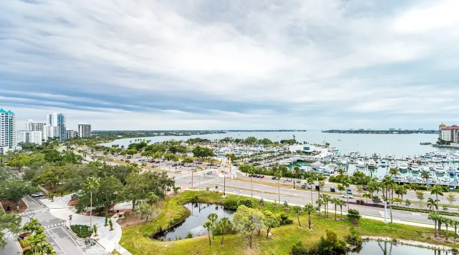 1255 N Gulfstream Ave, Sarasota, Florida, 34236, United States, 2 Bedrooms Bedrooms, 5 Rooms Rooms,2 BathroomsBathrooms,Residential,For Sale,Bay Plaza,Gulfstream ,11,2015485