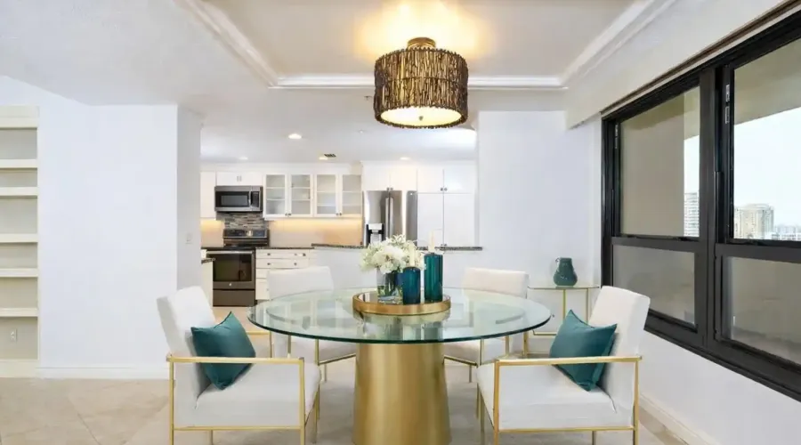 1255 N Gulfstream Ave, Sarasota, Florida, 34236, United States, 2 Bedrooms Bedrooms, 5 Rooms Rooms,2 BathroomsBathrooms,Residential,For Sale,Bay Plaza,Gulfstream ,11,2015485