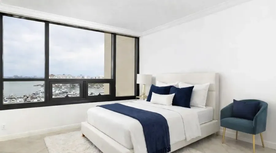 1255 N Gulfstream Ave, Sarasota, Florida, 34236, United States, 2 Bedrooms Bedrooms, 5 Rooms Rooms,2 BathroomsBathrooms,Residential,For Sale,Bay Plaza,Gulfstream ,11,2015485