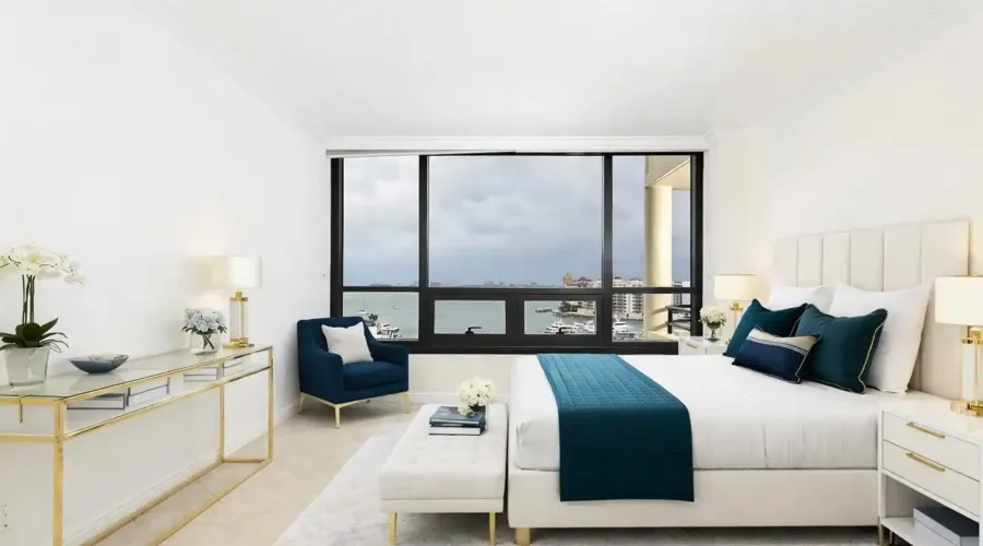 1255 N Gulfstream Ave, Sarasota, Florida, 34236, United States, 2 Bedrooms Bedrooms, 5 Rooms Rooms,2 BathroomsBathrooms,Residential,For Sale,Bay Plaza,Gulfstream ,11,2015485