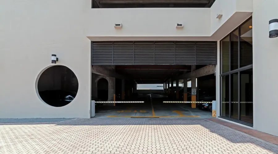 1255 N Gulfstream Ave, Sarasota, Florida, 34236, United States, 2 Bedrooms Bedrooms, 5 Rooms Rooms,2 BathroomsBathrooms,Residential,For Sale,Bay Plaza,Gulfstream ,11,2015485