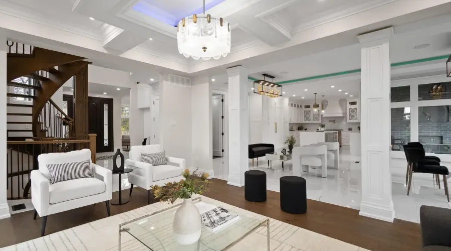 72 Oakes Drive, Mississauga, Ontario, L5G 3M1, Canada, 4 Bedrooms Bedrooms, ,6 BathroomsBathrooms,Residential,For Sale,2016426