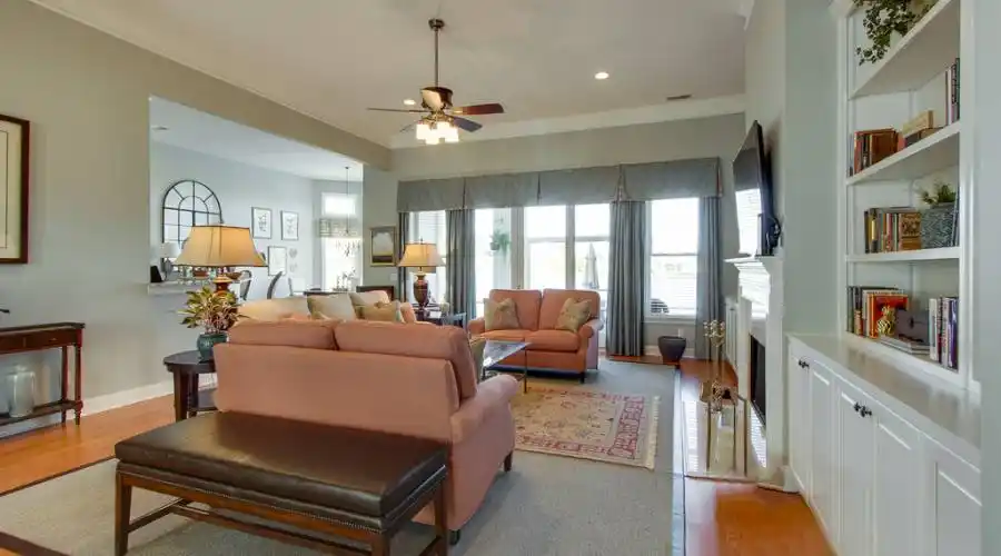86 Farnsleigh Avenue,Bluffton,South Carolina 29910,United States,4 Bedrooms Bedrooms,4 Rooms Rooms,3 BathroomsBathrooms,Residential,Farnsleigh Avenue,197309