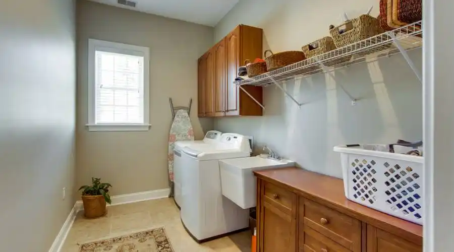 86 Farnsleigh Avenue,Bluffton,South Carolina 29910,United States,4 Bedrooms Bedrooms,4 Rooms Rooms,3 BathroomsBathrooms,Residential,Farnsleigh Avenue,197309