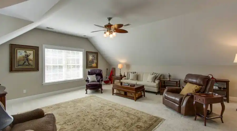 86 Farnsleigh Avenue,Bluffton,South Carolina 29910,United States,4 Bedrooms Bedrooms,4 Rooms Rooms,3 BathroomsBathrooms,Residential,Farnsleigh Avenue,197309
